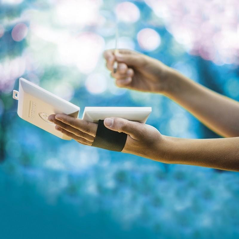 Boite de voyage « la petite aquarelle » 12 ½ godets aquarelle fine de Sennelier