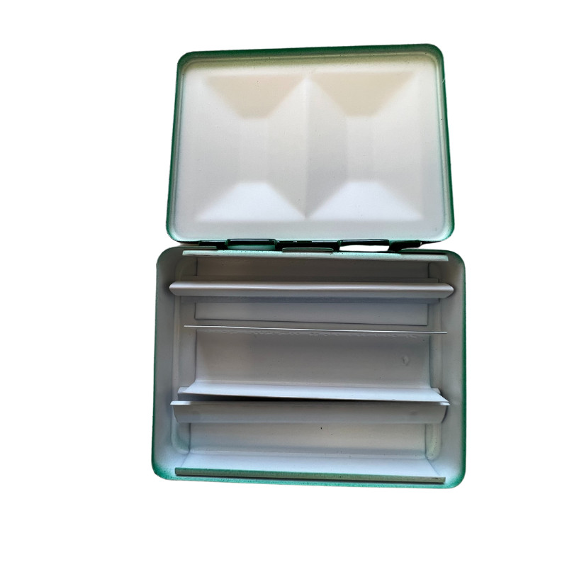 Coffret aquarelle vide de voyage vert en métal laqué 8 ½ godets Fome