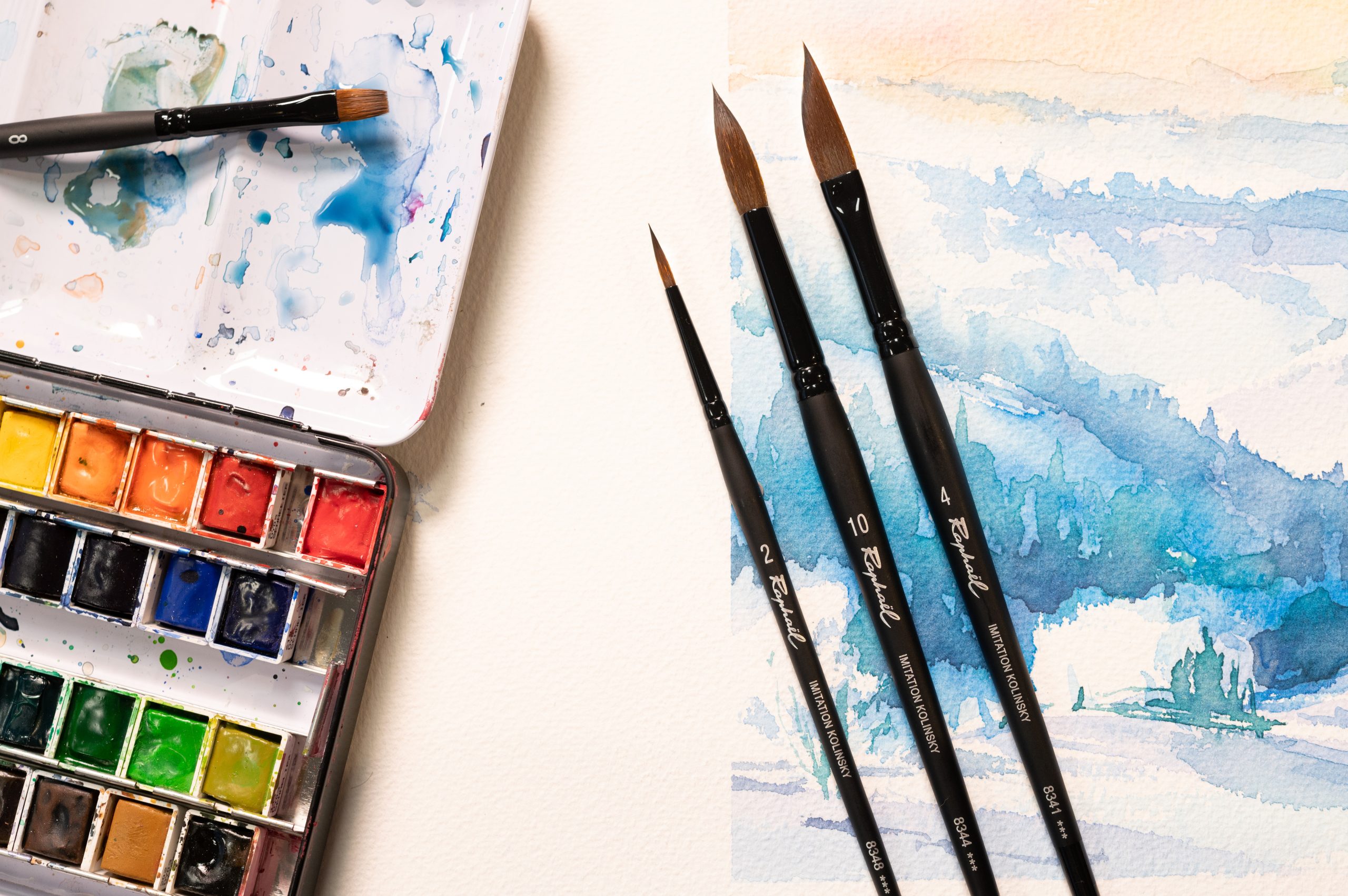 Pinceau Stradivarius rond n°10 sur une aquarelle de montagne