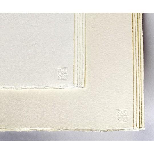 Feuilles Waterford 56x76 425g 5 f grain satiné