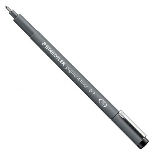 Feutre pigment liner pointe calibrée Staedtler 0,7 mm noir