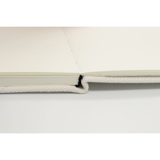 Sketchbook A5 230g 100% coton 52 pages grain fin format portrait Etchr Lab