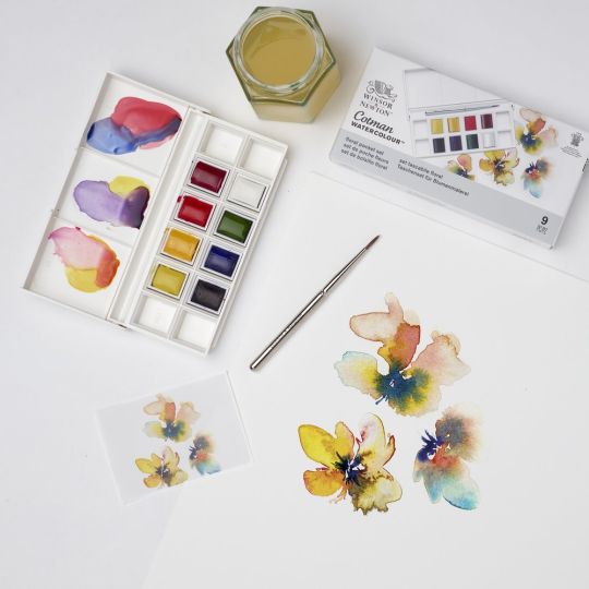 Boîte floral 8 ½ godets aquarelle en plastique Cotman W&N