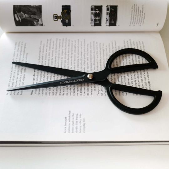 Ciseaux 8" noir Tools to Liveby